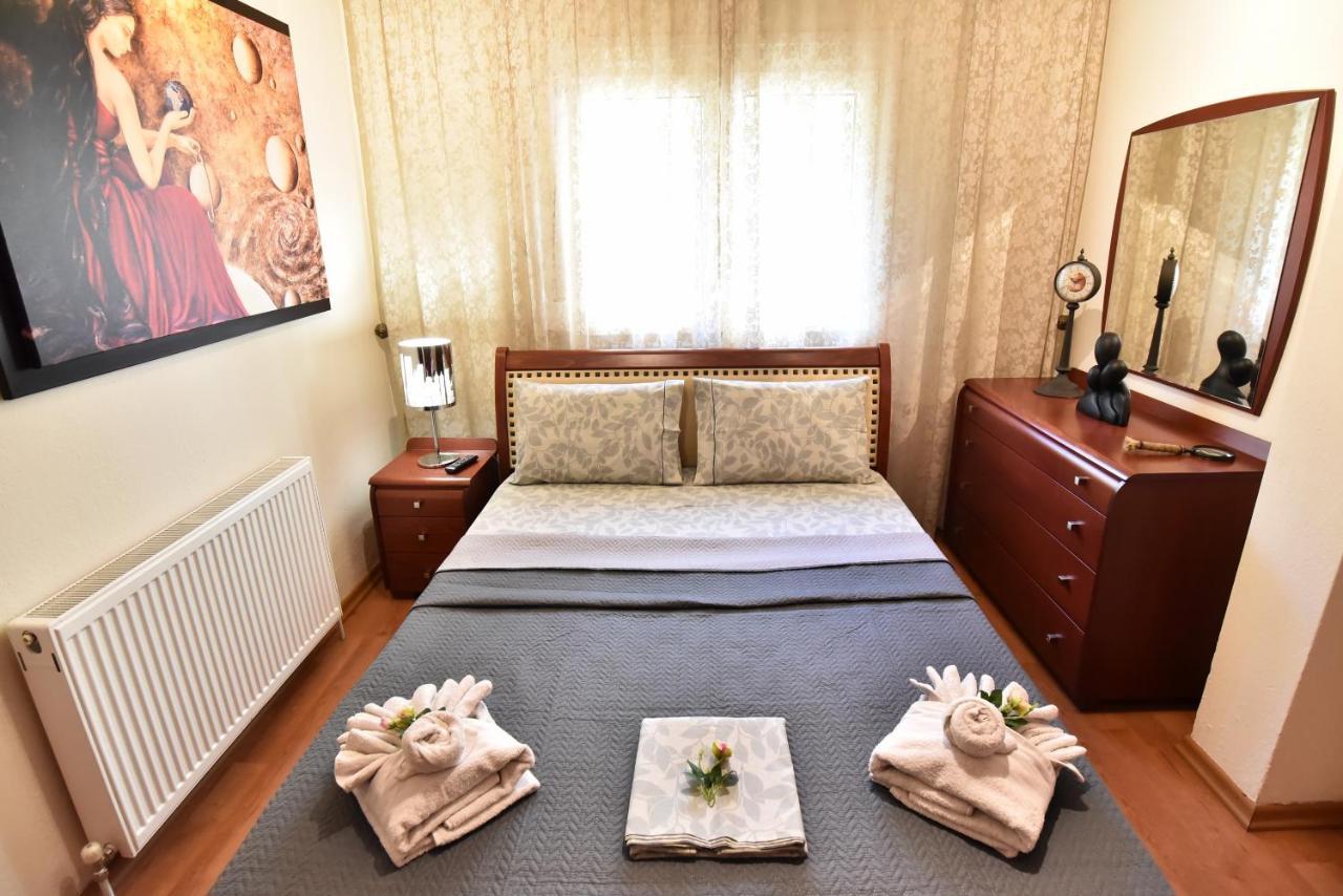 Holiday Blue Apartment Palaiontsiflikion Ngoại thất bức ảnh